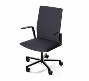 Arper Kinesit Task Chair. Black upholstery, armrests, and 5-way base with casters. Modern office seating.